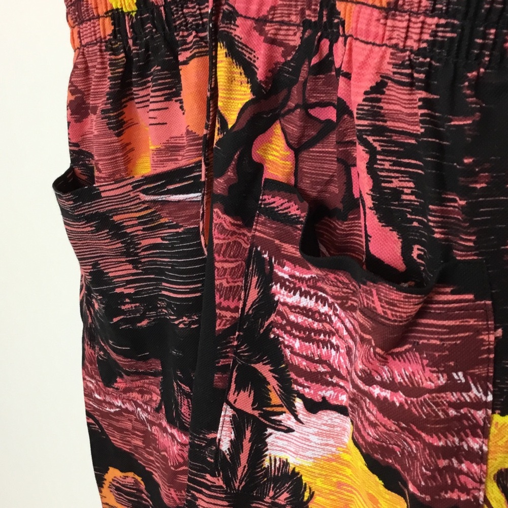 NWT Zara woman’s  One Piece romper in tropical multi color size medium - Picture 6 of 7